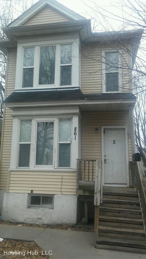 Primary Photo - 861 Marion St