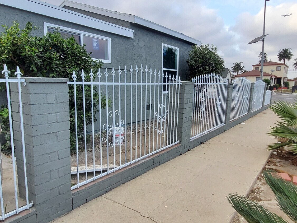Foto principal - 600 W Imperial Hwy