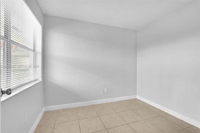 Building Photo - 400 NW 65th Ave