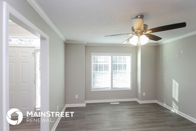 Foto del edificio - 4922 Harrington Pl