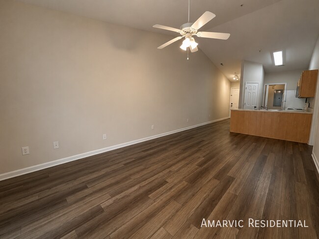 Foto del edificio - 1851 Trailwood Heights Ln