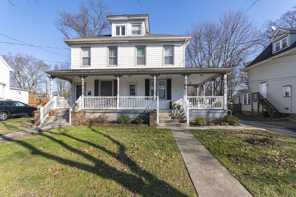 Foto principal - 121 7th Avenue Unit B
