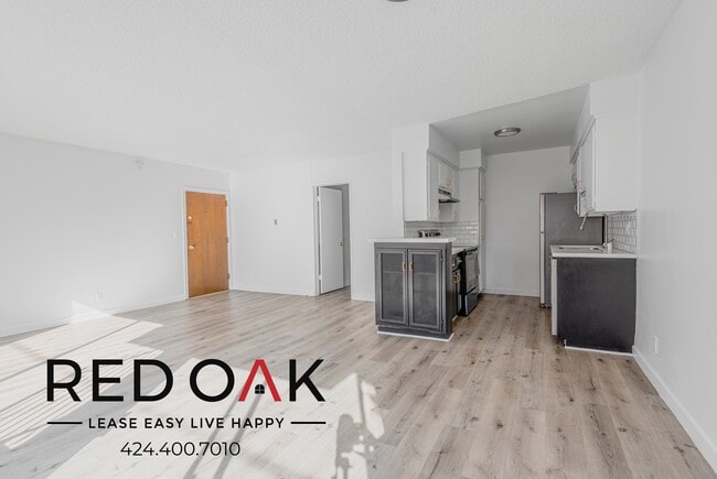 Foto del edificio - 2065 Rodney Dr