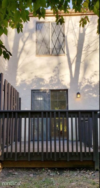 Building Photo - 2 br, 1.5 bath Condo - 3007 Cooper Bluff Dr