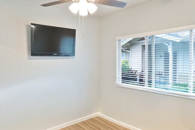 Foto del edificio - 125 Hoowaiwai Loop