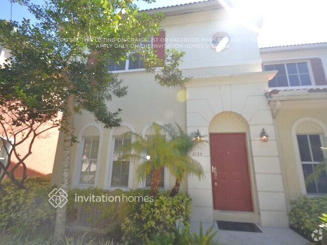 View of Mirabella Townhomes Apartments for Rent with High Ceilings - Miramar ...