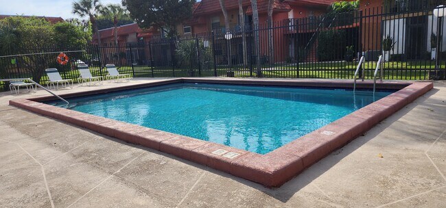 Foto del edificio - 6931 SW 129th Ave