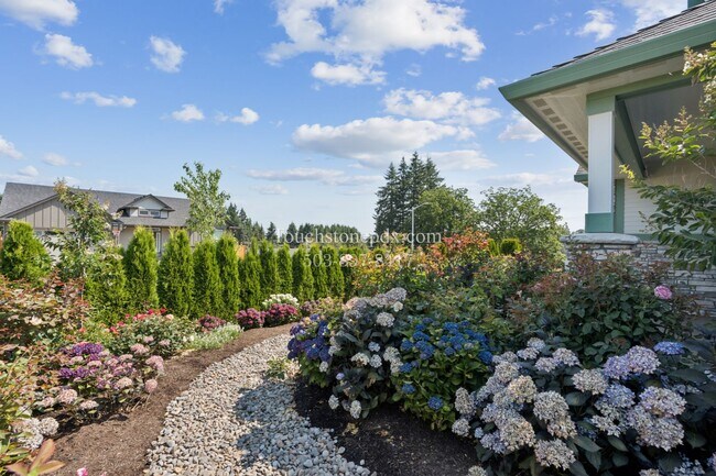 Foto del edificio - Stunning 3 BD, 2 BA Salem Home with Elegant Finishes!