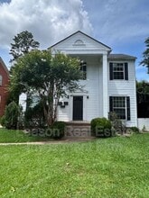 Building Photo - 810 Rutherford St
