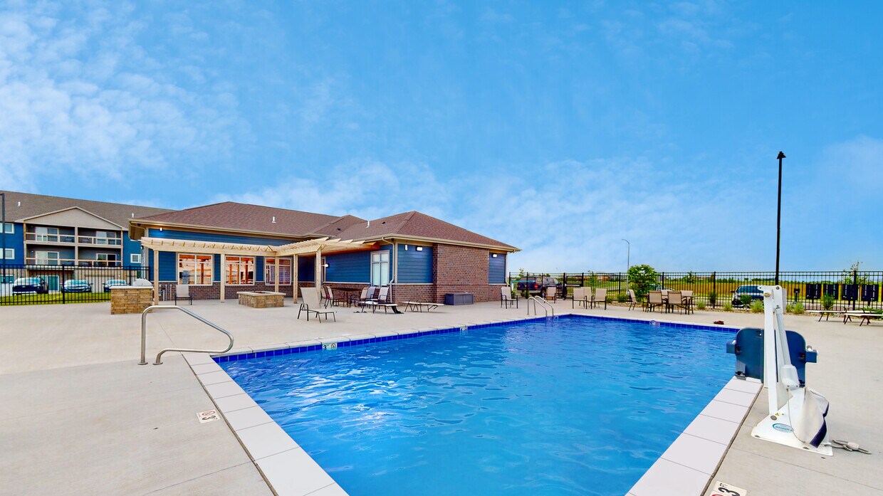 Pinnacle Point Apartments 4101 W 54th St N Sioux Falls, SD