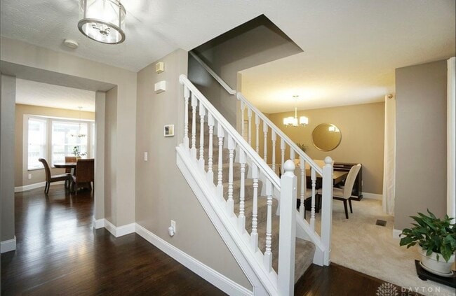 Building Photo - 5926 Deerfield Village Dr