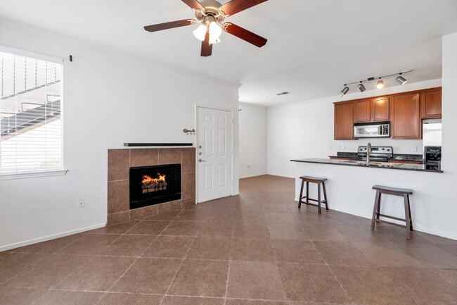 Building Photo - 7009 E Acoma Dr