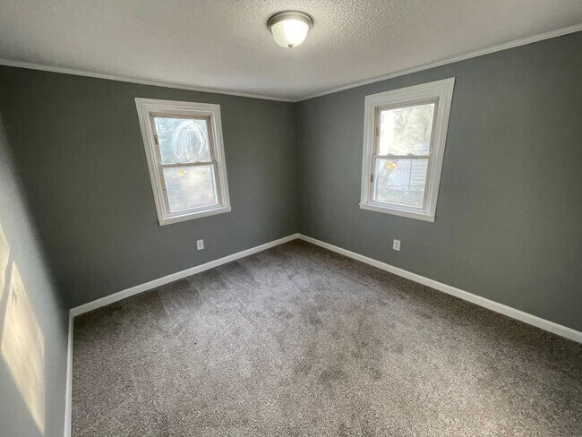 Building Photo - 2623 Horner ~ Crystal Springs