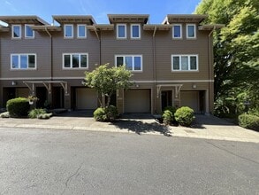 Building Photo - 10272 NW Alder Grove Ln