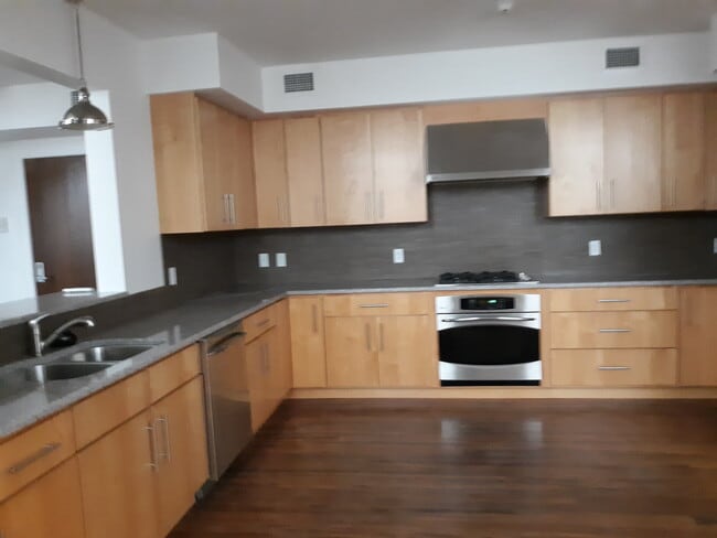 kitchen - 407 Blondeau St