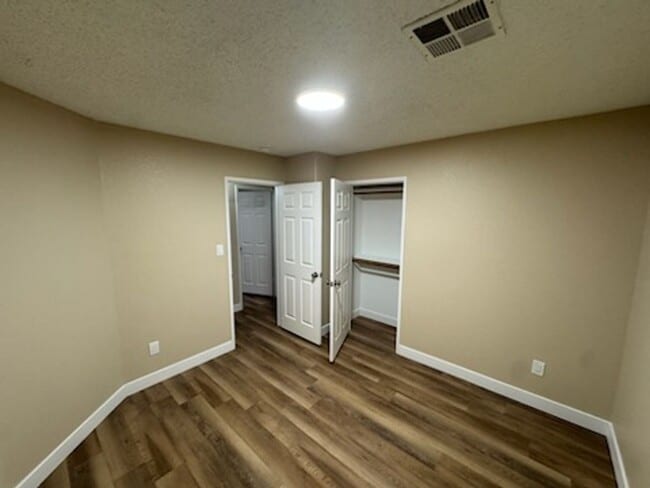Foto del edificio - Charming 3-Bedroom Home in Northwest Bakersfield