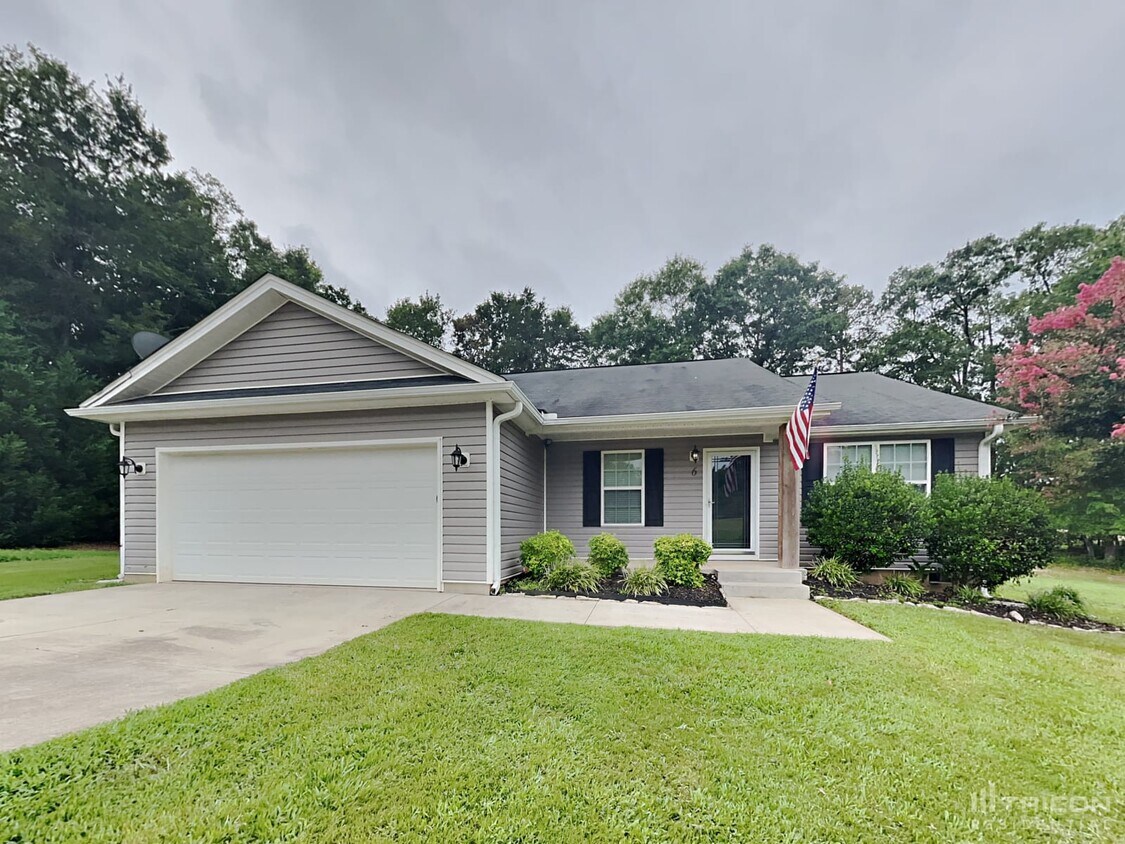 Primary Photo - 6 Alderwood Ct