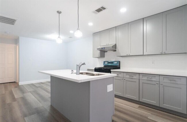 Foto del edificio - 4238 Boone Rd