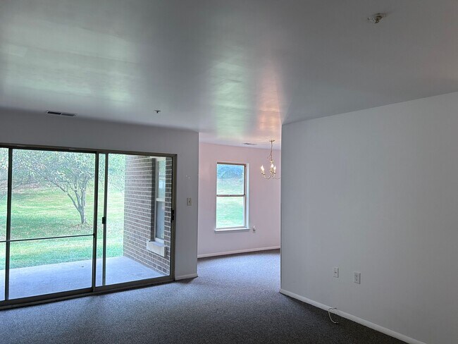 Foto del edificio - 18411 Guildberry Dr