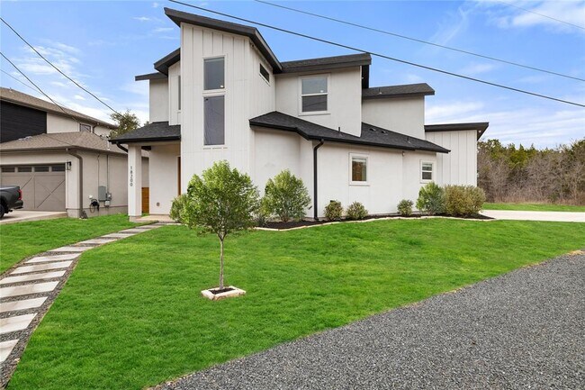 Foto del edificio - 18200 Fair Ln