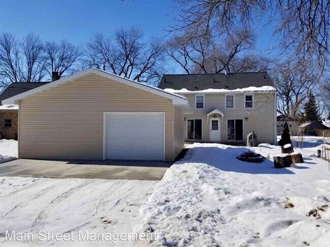 Foto del edificio - 2 br, 1 bath House - 421 S Huron St