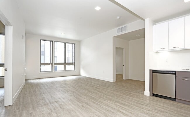 Building Photo - 401 Derby Ave