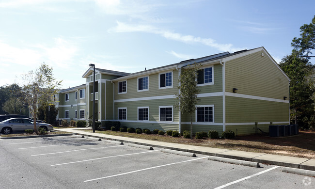 Building Photo - Magnolia Crossing