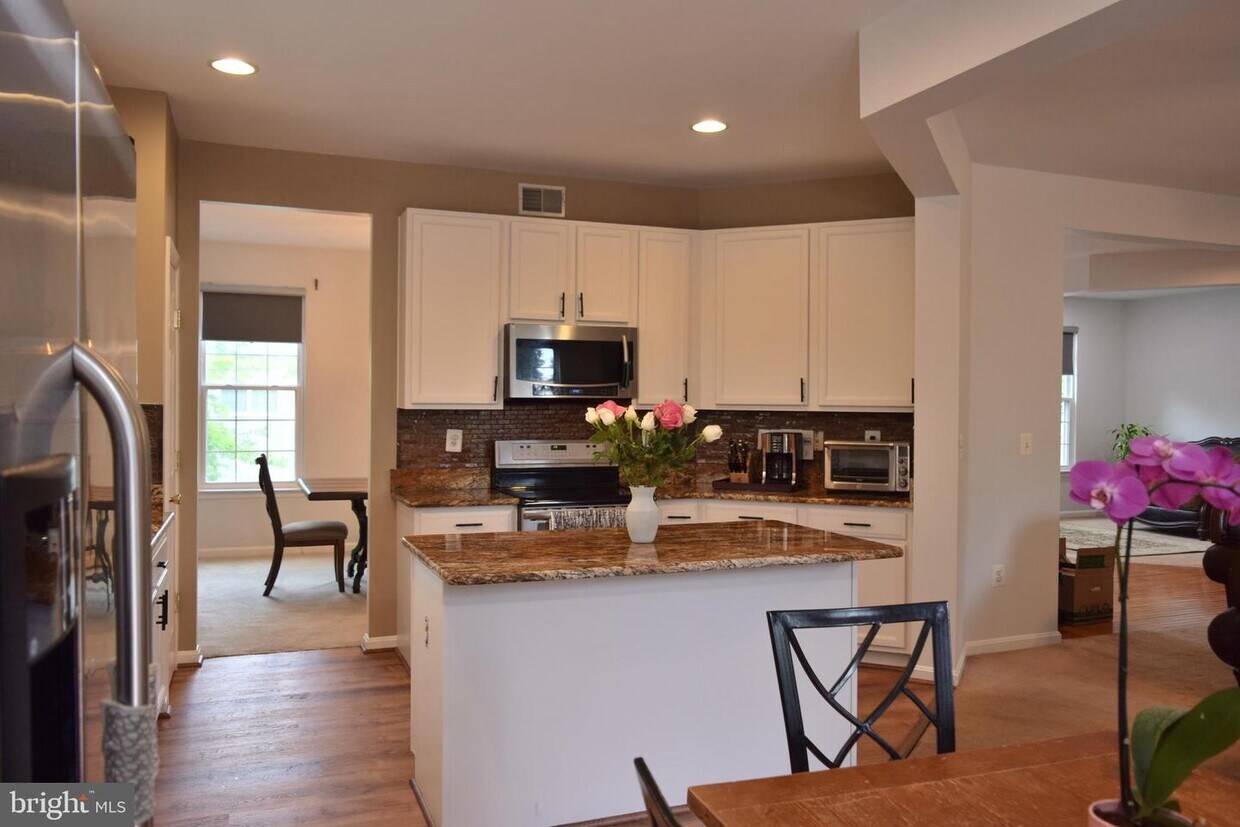 15824 Meherrin Way, Woodbridge, VA 22191 House for Rent in Woodbridge