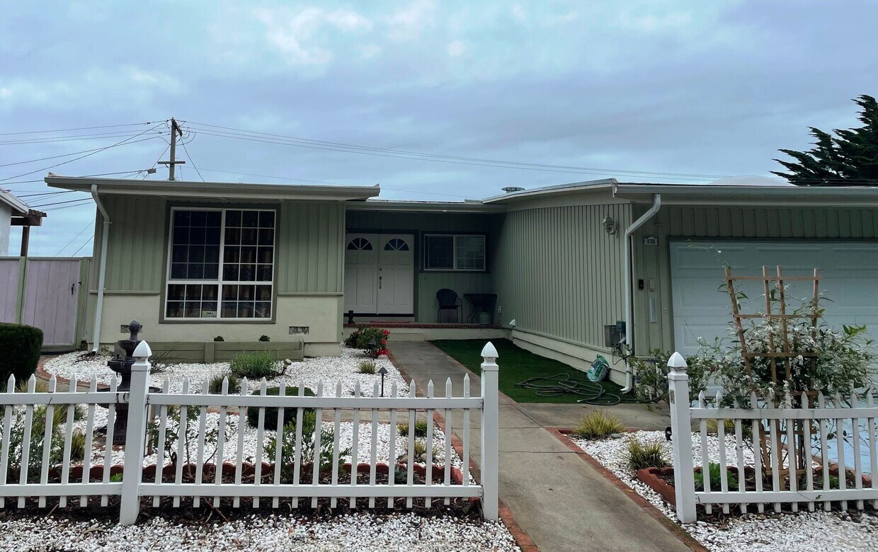 Primary Photo - Adorable 1 bedroom 1 bath Apt/In Law Unit ...