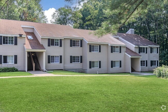 Building Photo - Fox Run Apartments