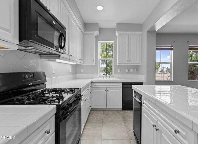 Building Photo - 3068 Roia Ln