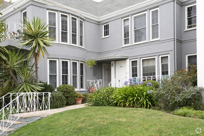Building Photo - 9201 Whitworth Dr