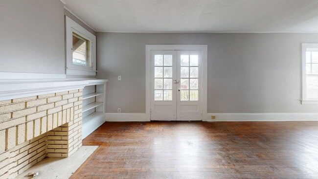 Building Photo - 764 Work Dr