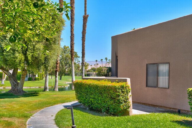 Foto del edificio - 28930 Isleta Ct