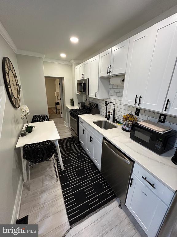 Foto del edificio - 616 S Rose St