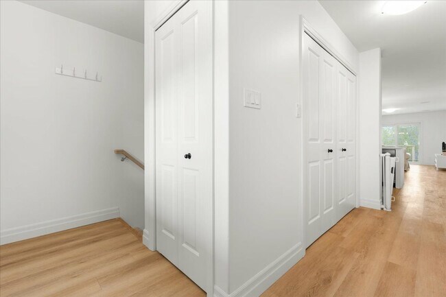 Photo du bâtiment - Newer 2-bedroom, 2-bath bungalow townhome in Hillside Meadows