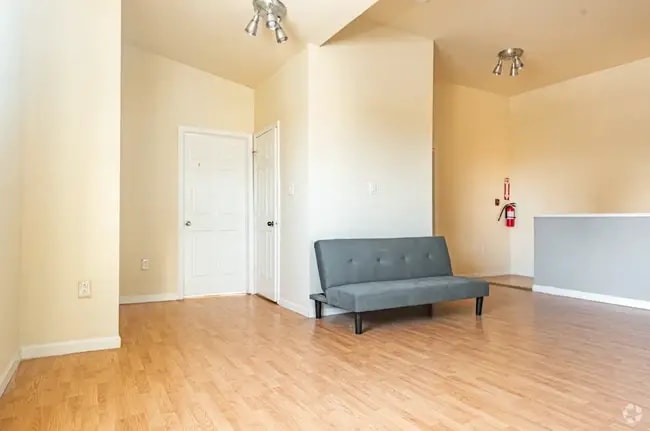 Building Photo - 1517 N 15th St