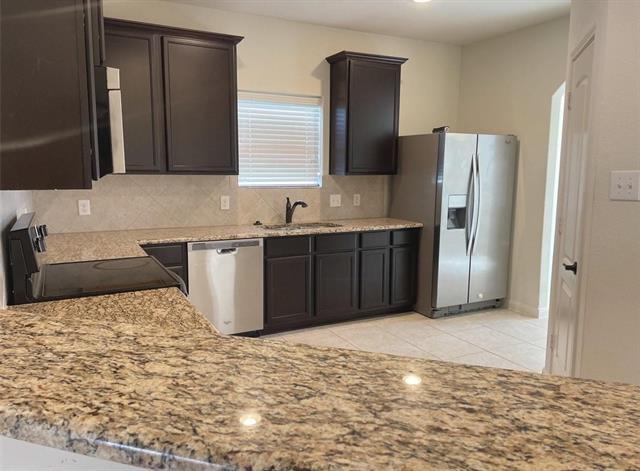 Foto del edificio - 2417 Fall Leaf Ct