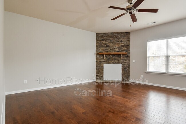 Building Photo - 2034 Perrin Ct