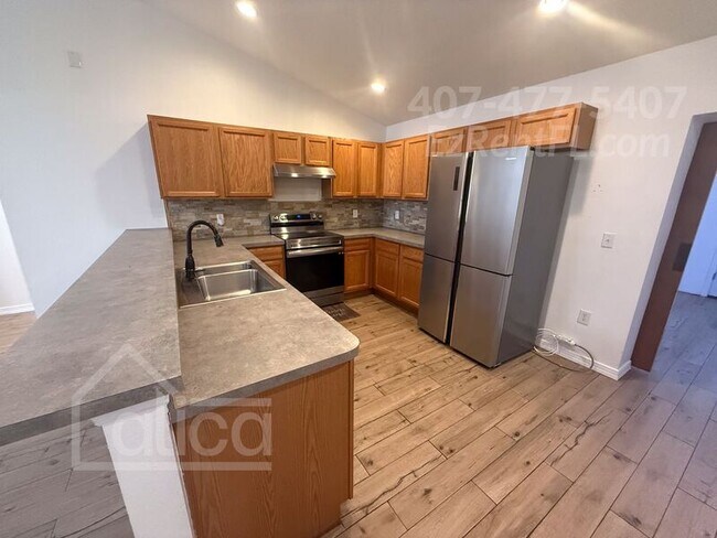 Building Photo - 1143 Madura Dr