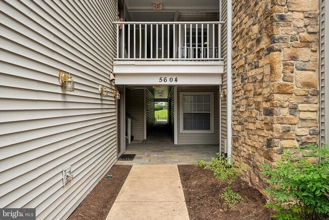 Building Photo - 5604 Willoughby Newton Dr