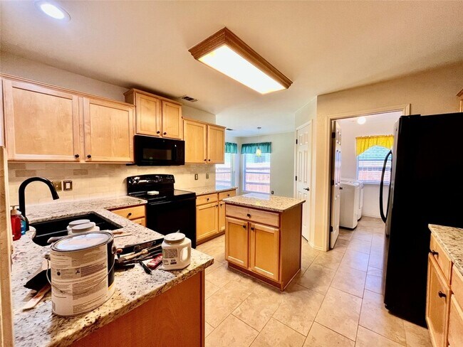 Building Photo - 3900 Chimney Rock Dr