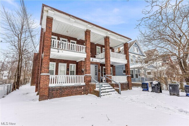 Foto del edificio - 2133 W 98th St