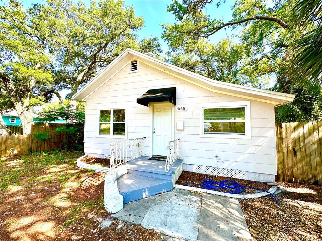 Primary Photo - 665 26th Ave S