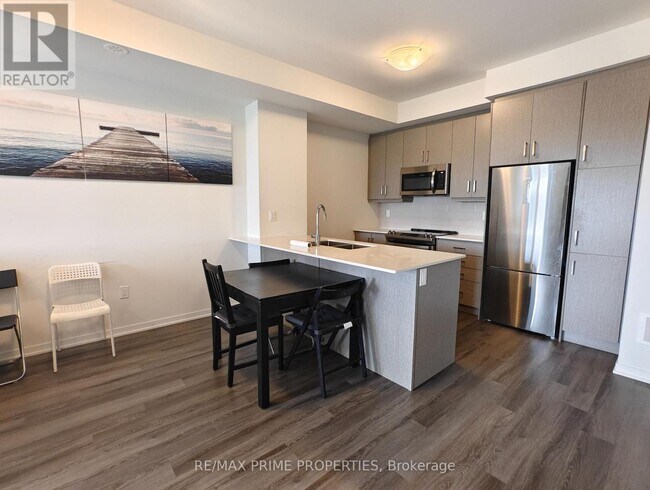 Building Photo - 130 Honeycrisp Cres