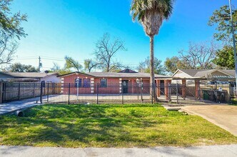 Building Photo - 11517 Bannister Ln