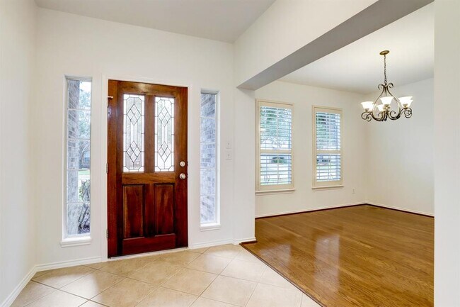 Building Photo - 15414 Bay Tree Landing