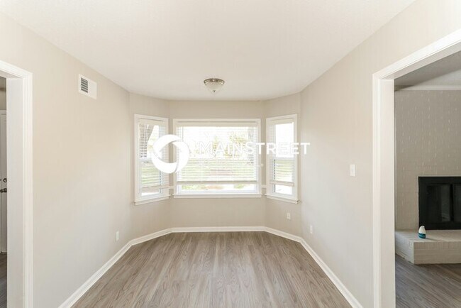 Foto del edificio - 4 Bedroom Pet-Friendly Home in Memphis, TN with Main Street Renewal