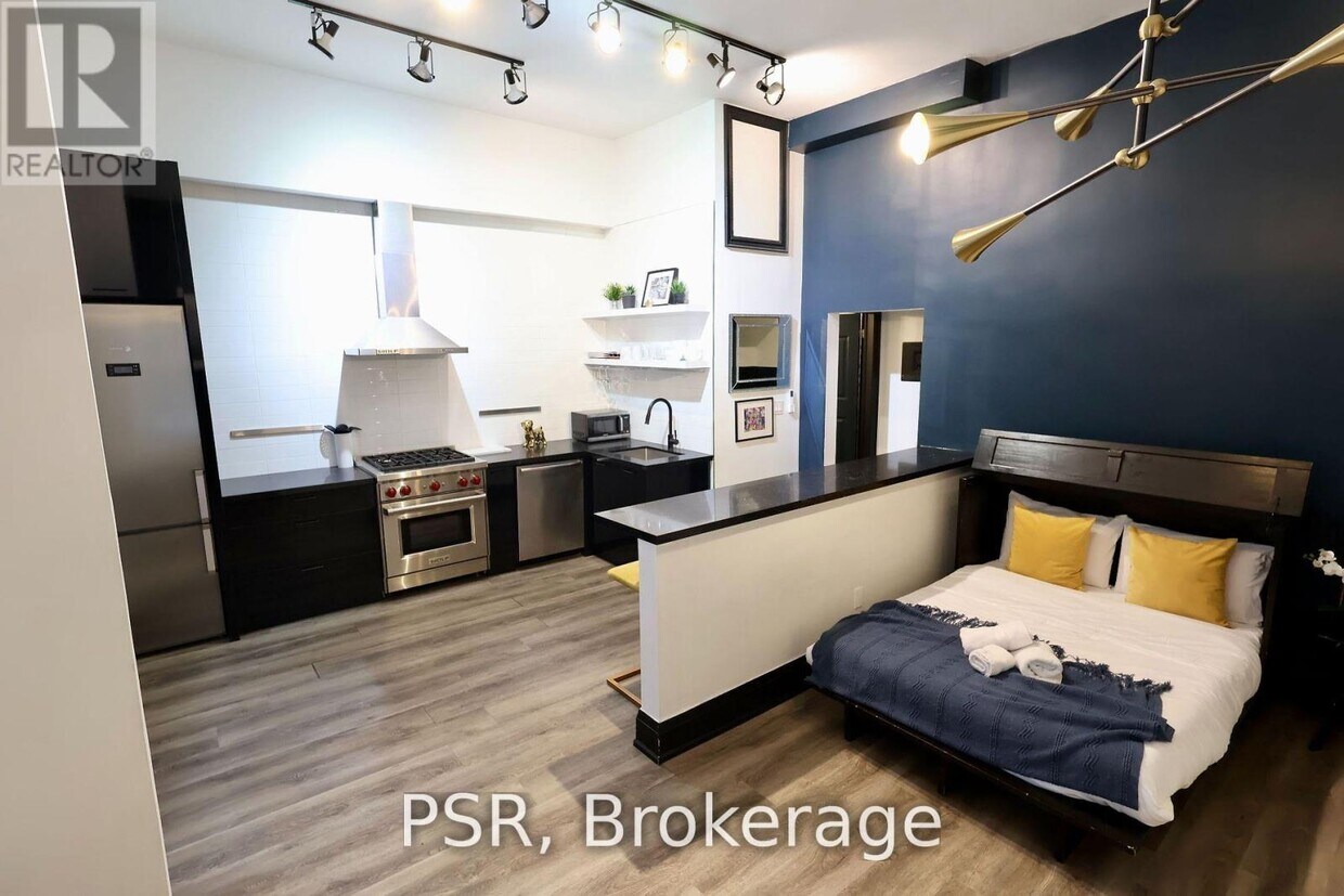 Photo principale - 631-631 Queen St W