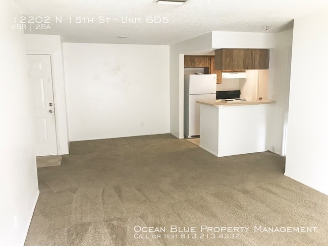 Foto del edificio - 12202 N 15th St